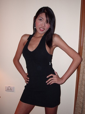 Asian shemale Anne flashing boobs